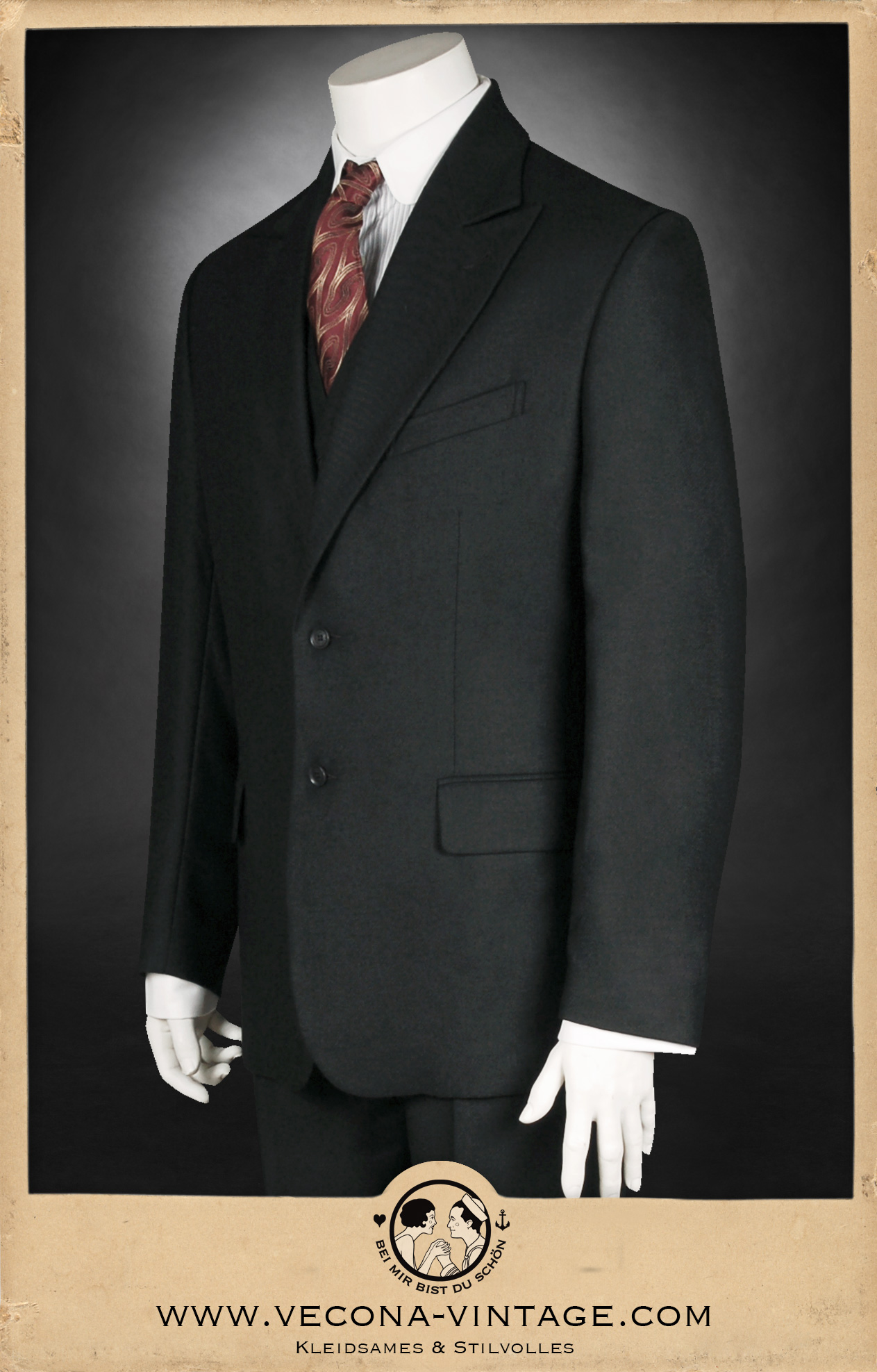 Herrenjackett und Weste aus Woll-Seiden Mischgewebe schwarz - Mens black jacket and waistcoat made of wool Silk blend, mit grau weiß gestreiftem Baumwollhemd und Krawatte - with Grey white striped shirt and tie Herrenjackett und Weste aus Woll-Seiden Mischgewebe schwarz - Mens black jacket and waistcoat made of wool Silk blend, mit grau weiß gestreiftem Baumwollhemd und Krawatte - with Grey white striped shirt and tie